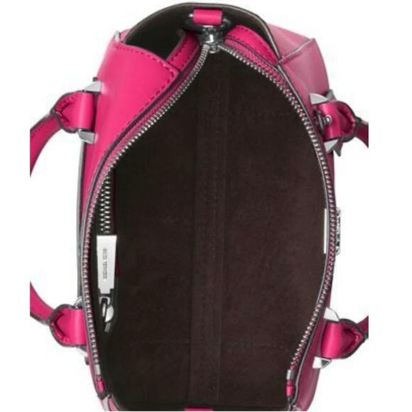 Michael Michael Kors NOLITA MINI MESSENGER excellent condition NWOT - Picture 3 of 15